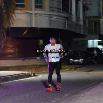 Runner Photo 7975750