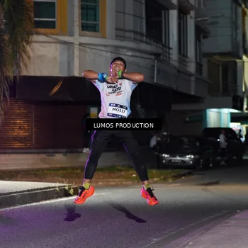 Runner Photo 7975765