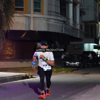 Runner Photo 7975792