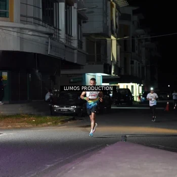 Runner Photo 7975793