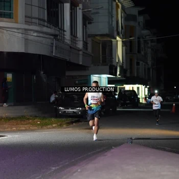 Runner Photo 7975798