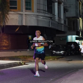 Runner Photo 7975811