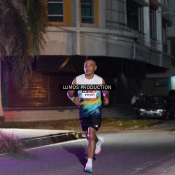 Runner Photo 7975824