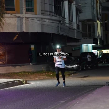 Runner Photo 7975842
