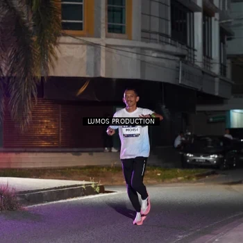 Runner Photo 7975895