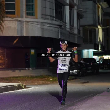 Runner Photo 7975935