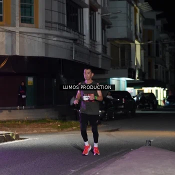 Runner Photo 7975967