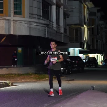 Runner Photo 7975968