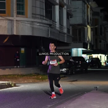 Runner Photo 7975973