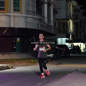 Runner Photo 7975974