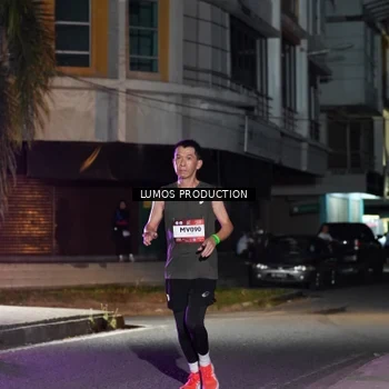 Runner Photo 7975976