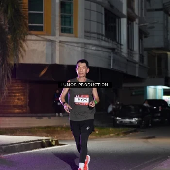 Runner Photo 7975980