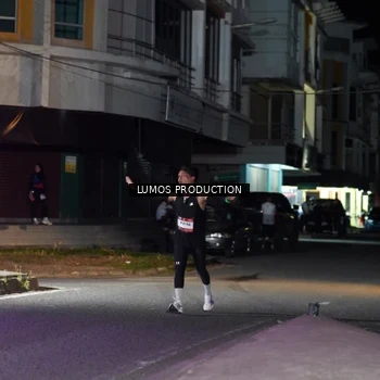 Runner Photo 7976017