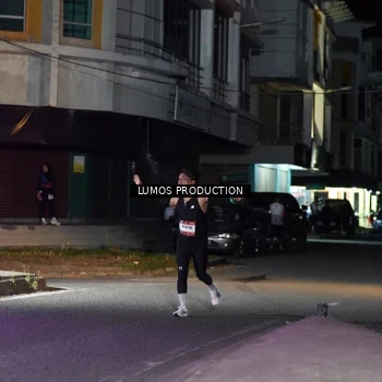 Runner Photo 7976022