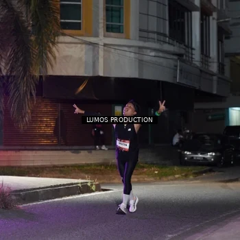 Runner Photo 7976032