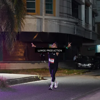 Runner Photo 7976038