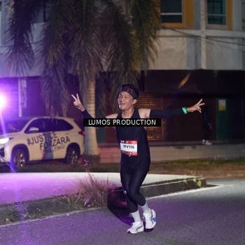 Runner Photo 7976051