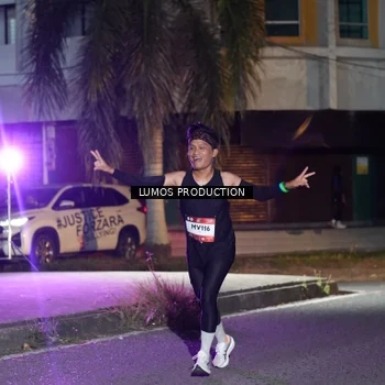 Runner Photo 7976053