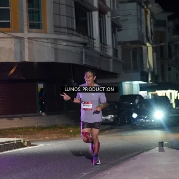 Runner Photo 7976075