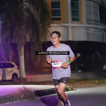 Runner Photo 7976110