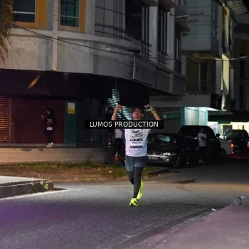 Runner Photo 7976139