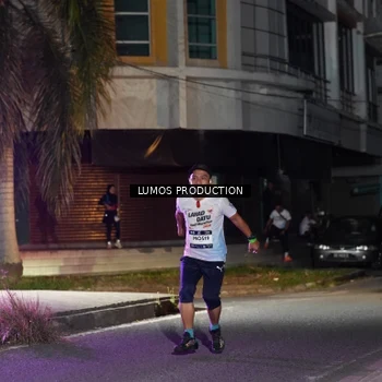 Runner Photo 7976234