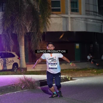 Runner Photo 7976237