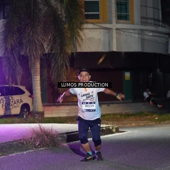 Runner Photo 7976242