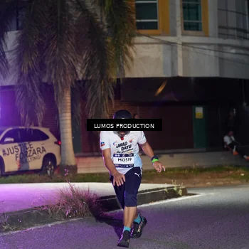 Runner Photo 7976245