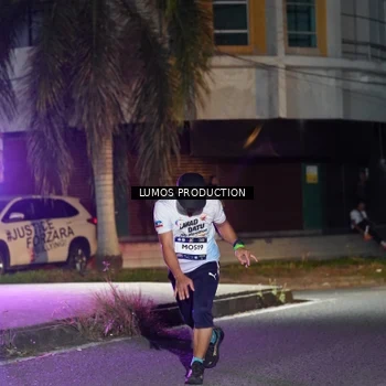 Runner Photo 7976251