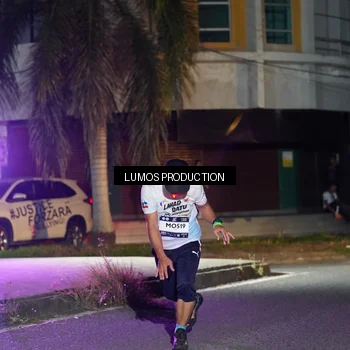 Runner Photo 7976254