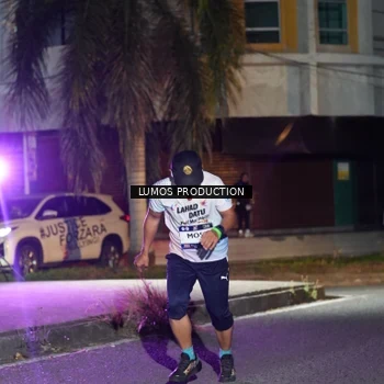 Runner Photo 7976258