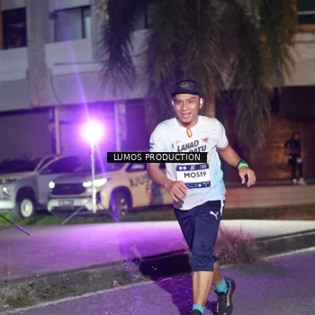 Runner Photo 7976273