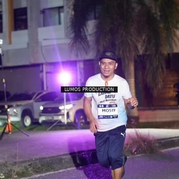 Runner Photo 7976275
