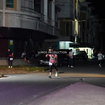 Runner Photo 7976285