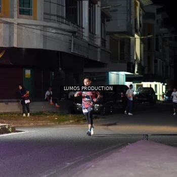Runner Photo 7976291