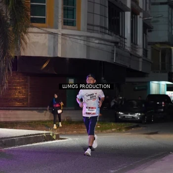 Runner Photo 7976347