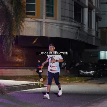 Runner Photo 7976357