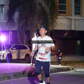 Runner Photo 7976374