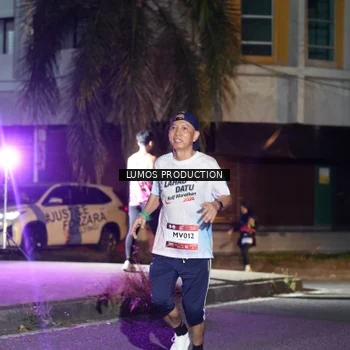Runner Photo 7976379