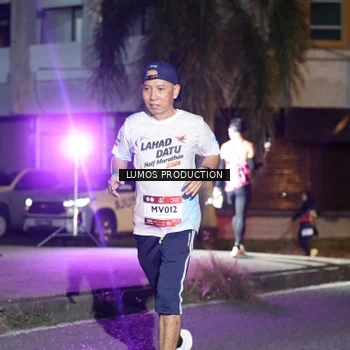 Runner Photo 7976385