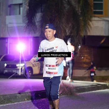 Runner Photo 7976388