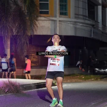 Runner Photo 7976398