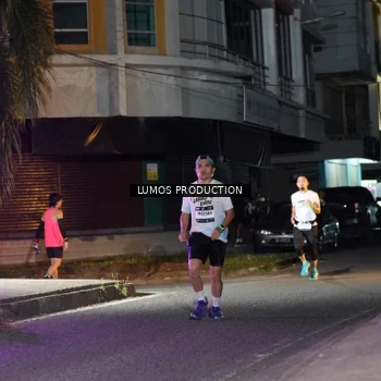 Runner Photo 7976435
