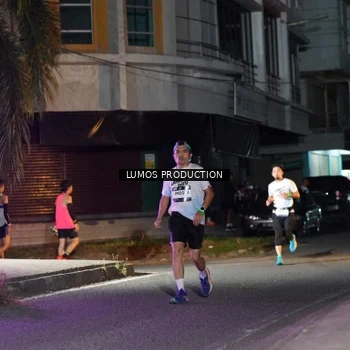 Runner Photo 7976437