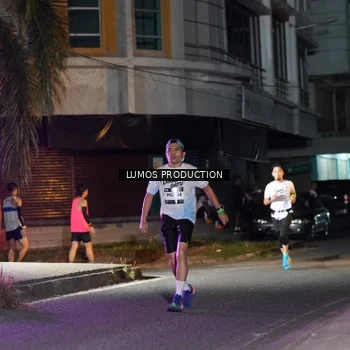 Runner Photo 7976443