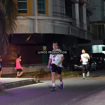 Runner Photo 7976445