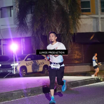 Runner Photo 7976504