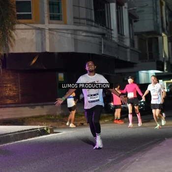 Runner Photo 7976525