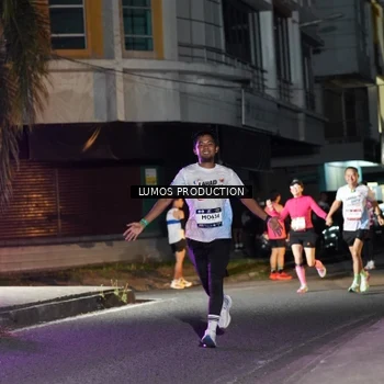 Runner Photo 7976529